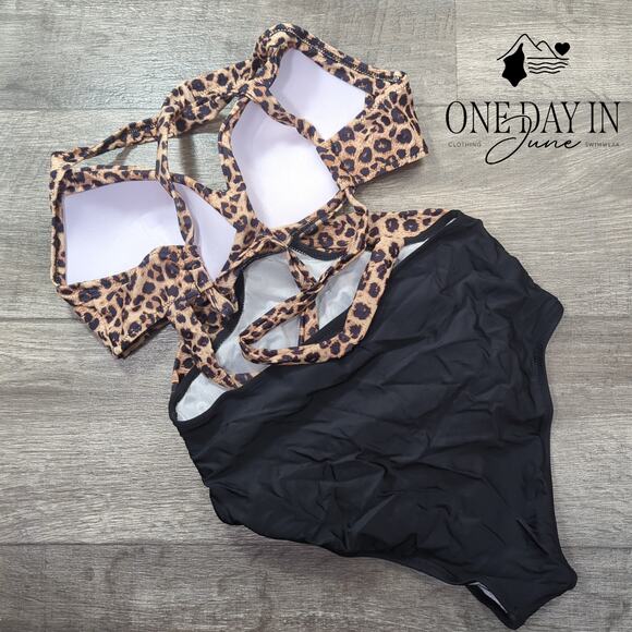 Aleumdr Cross Front Tie Back One Piece Swimsuit Size L - Picture 4 of 4